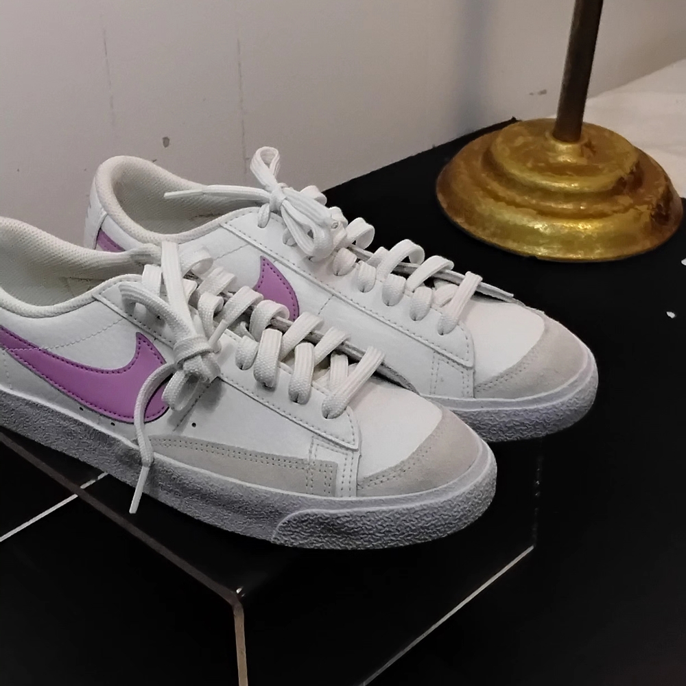 Nike Kids White and Purple Sneakers